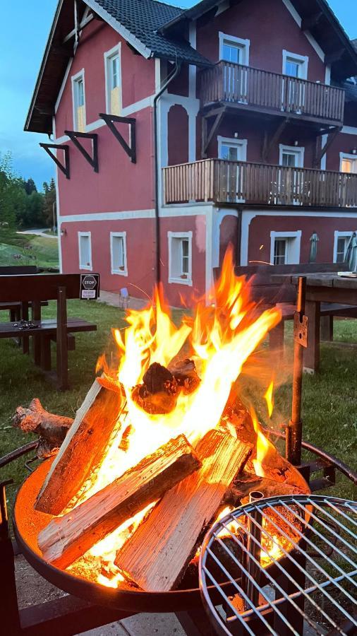 Hotel Barborka Přední Výtoň Екстериор снимка